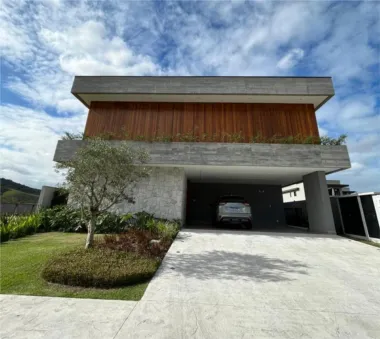 Casa 5 quartos para venda no bairro Santa Regina em Camboriú Casa 5 quartos para venda no bairro Santa Regina em Camboriú