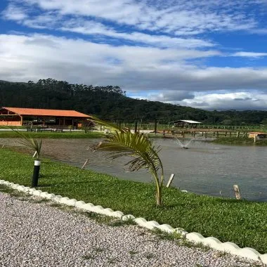 SÍTIO COM ESTRUTURA COMPLETA A VENDA EM TIJUCAS SÍTIO COM ESTRUTURA COMPLETA A VENDA EM TIJUCAS