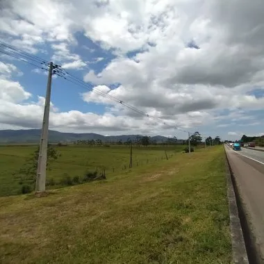 Terreno para loteamento e condomínio com grande potencial frente Br-101 . Terreno para loteamento e condomínio com grande potencial frente Br-101 .