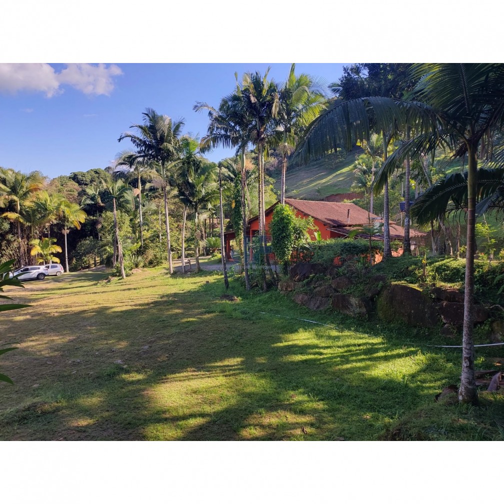 Sítio, 2 quartos, 18000 m² - Foto 1