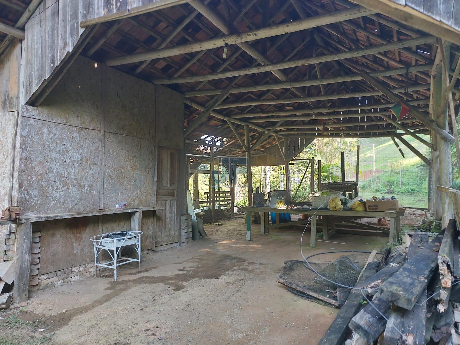 Sítio, 2 quartos, 18000 m² - Foto 16