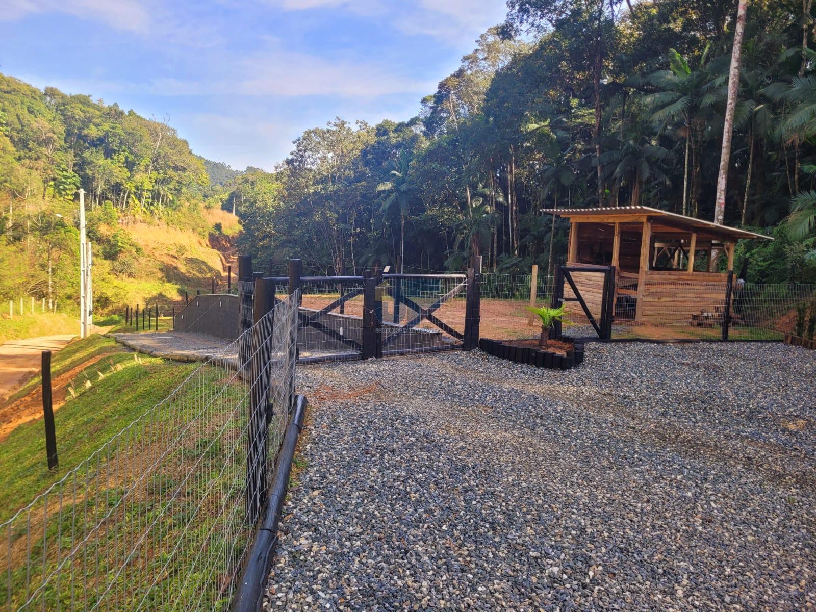Sítio à venda com 2 quartos, 32468m² - Foto 11