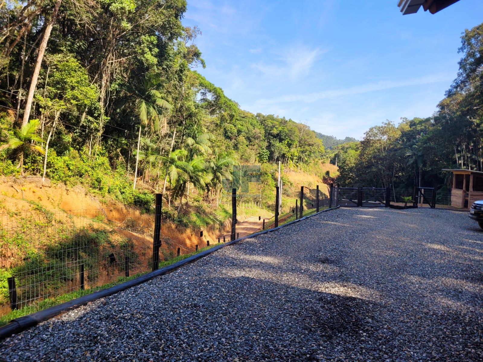 Sítio à venda com 2 quartos, 32468m² - Foto 27