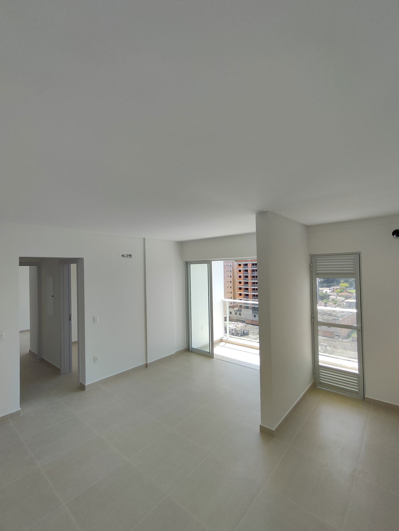 Apartamento à venda com 2 quartos, 62m² - Foto 14