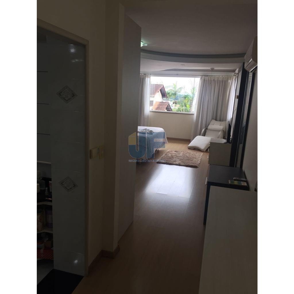 Casa à venda com 4 quartos, 450m² - Foto 13