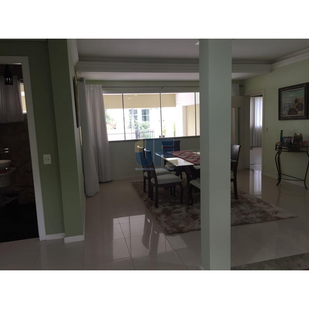 Casa à venda com 4 quartos, 450m² - Foto 25