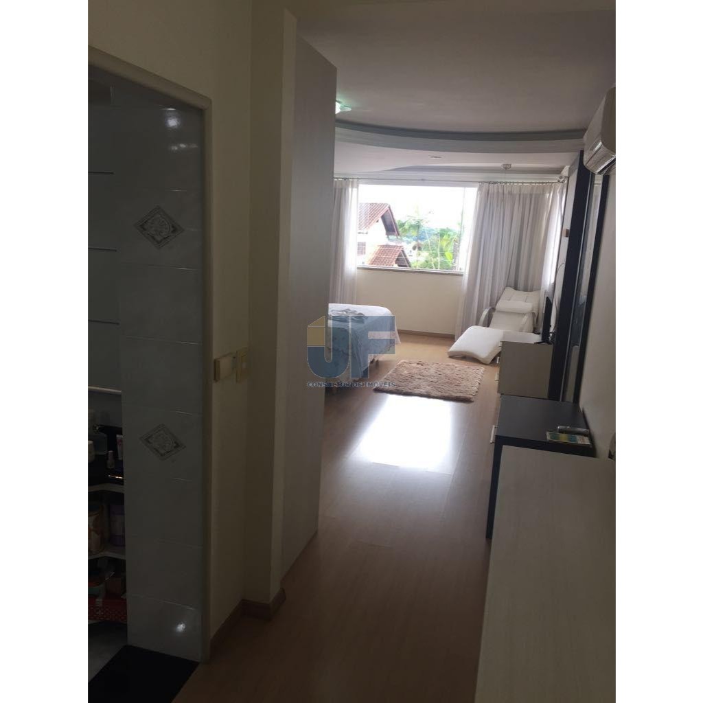 Casa à venda com 4 quartos, 450m² - Foto 26
