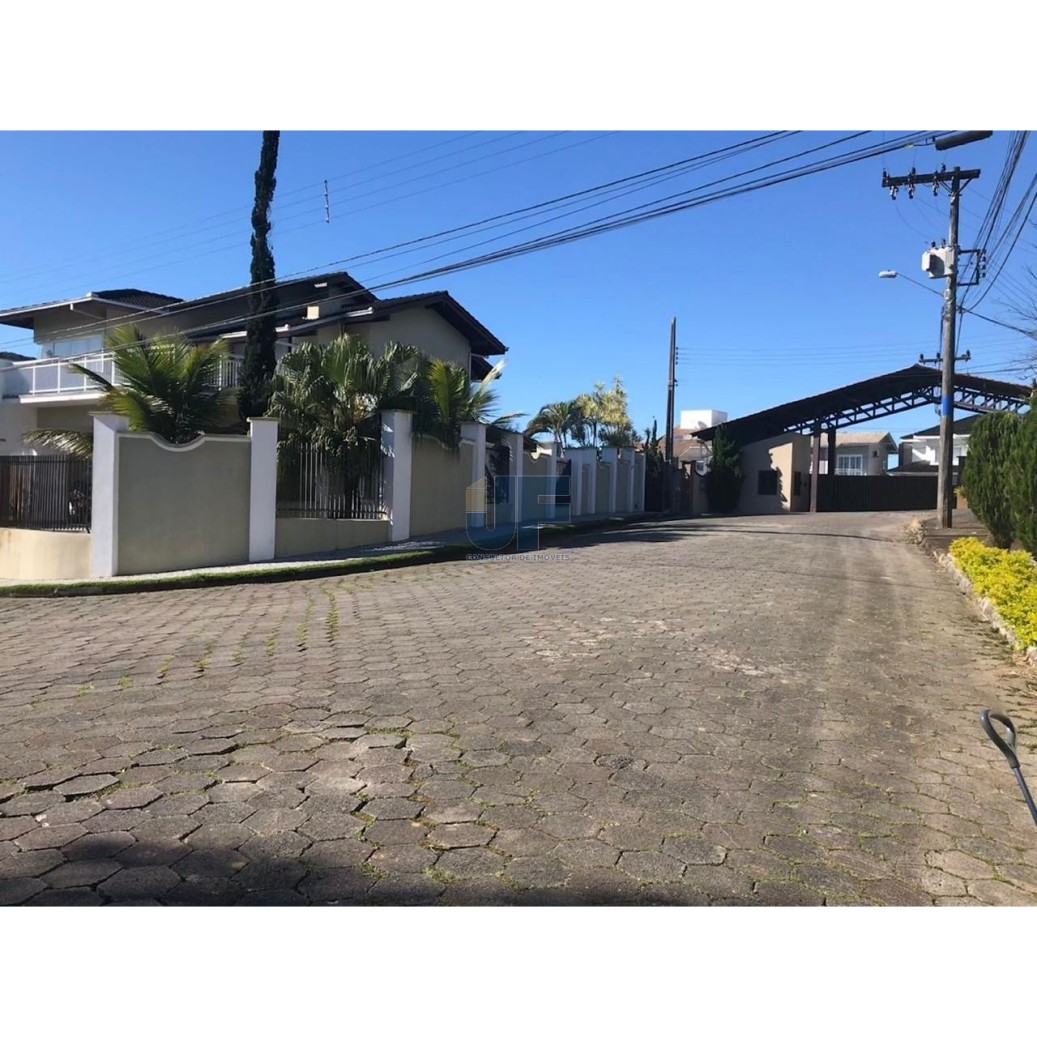 Casa à venda com 4 quartos, 450m² - Foto 4