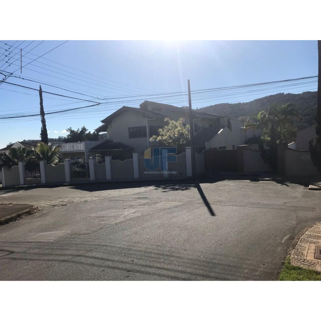 Casa à venda com 4 quartos, 450m² - Foto 8